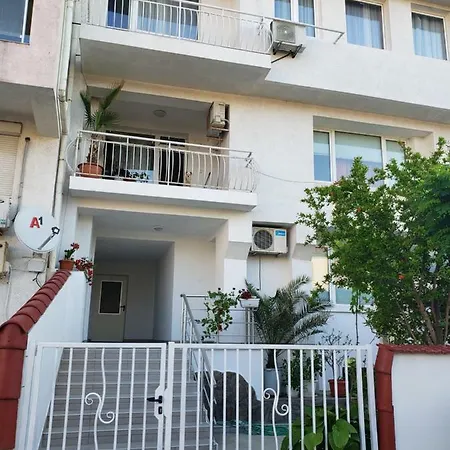 Evtimov Casa de hóspedes Primorsko